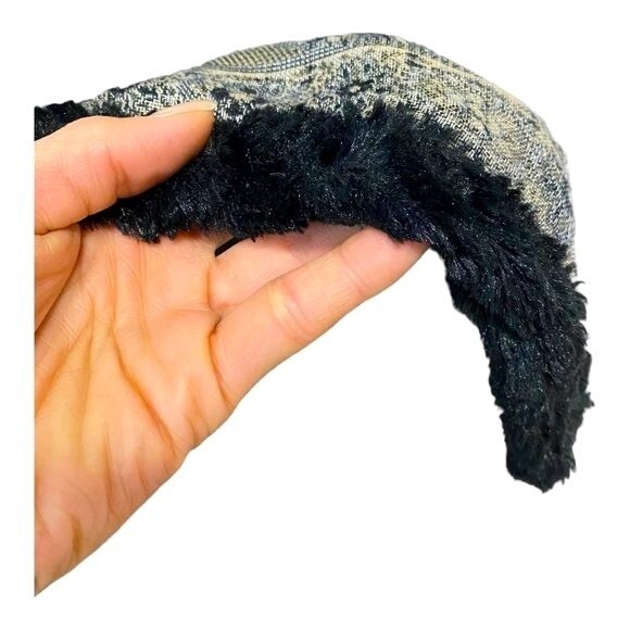 Apt 9 Faux Fur Trim Scarf - Picture 3 of 4